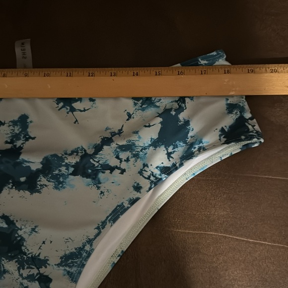 EUC SHEIN 2 Piece Swim 3XL - Picture 11 of 12